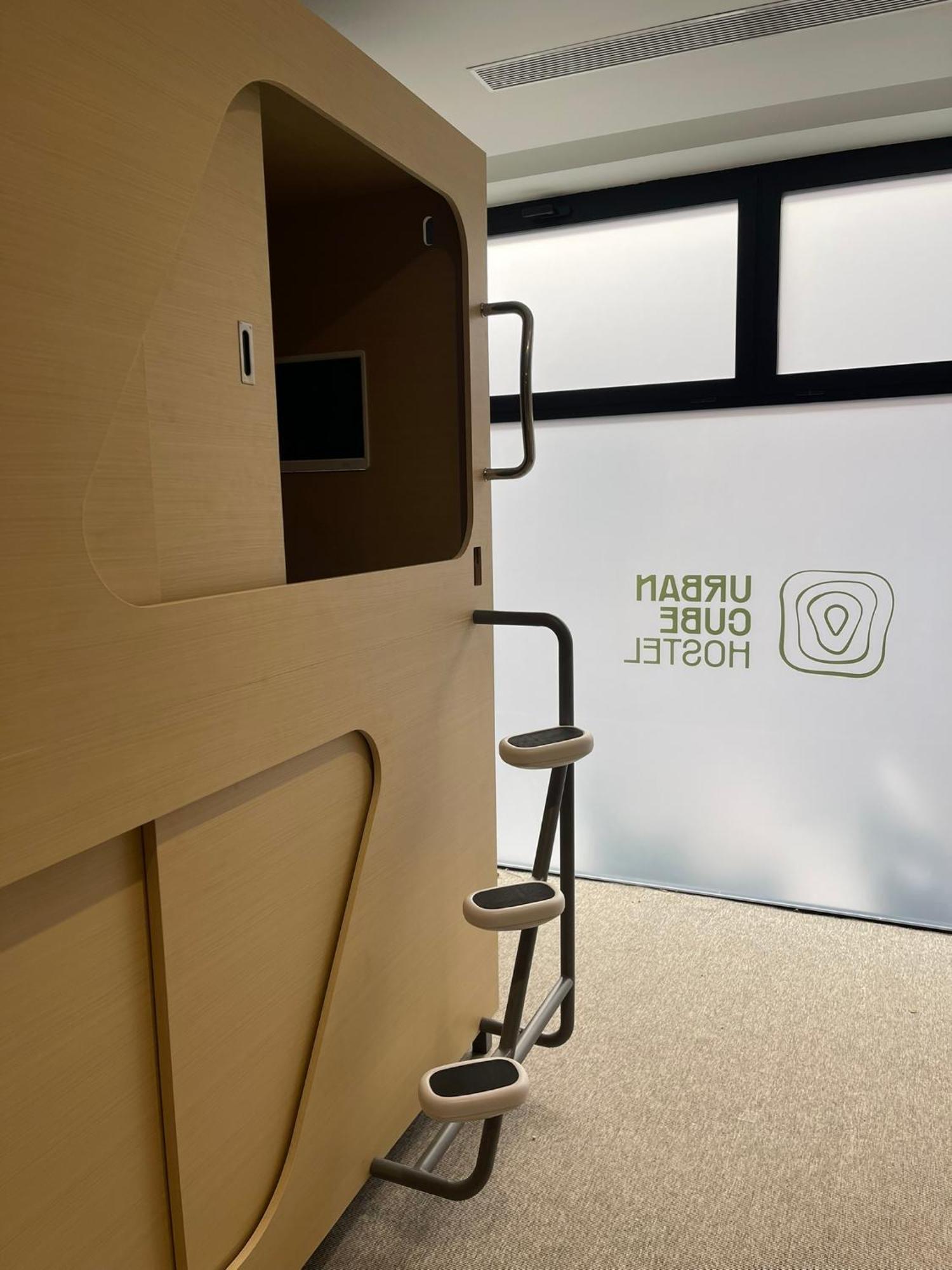 Urban Cube Hostel Sevilla Eksteriør billede
