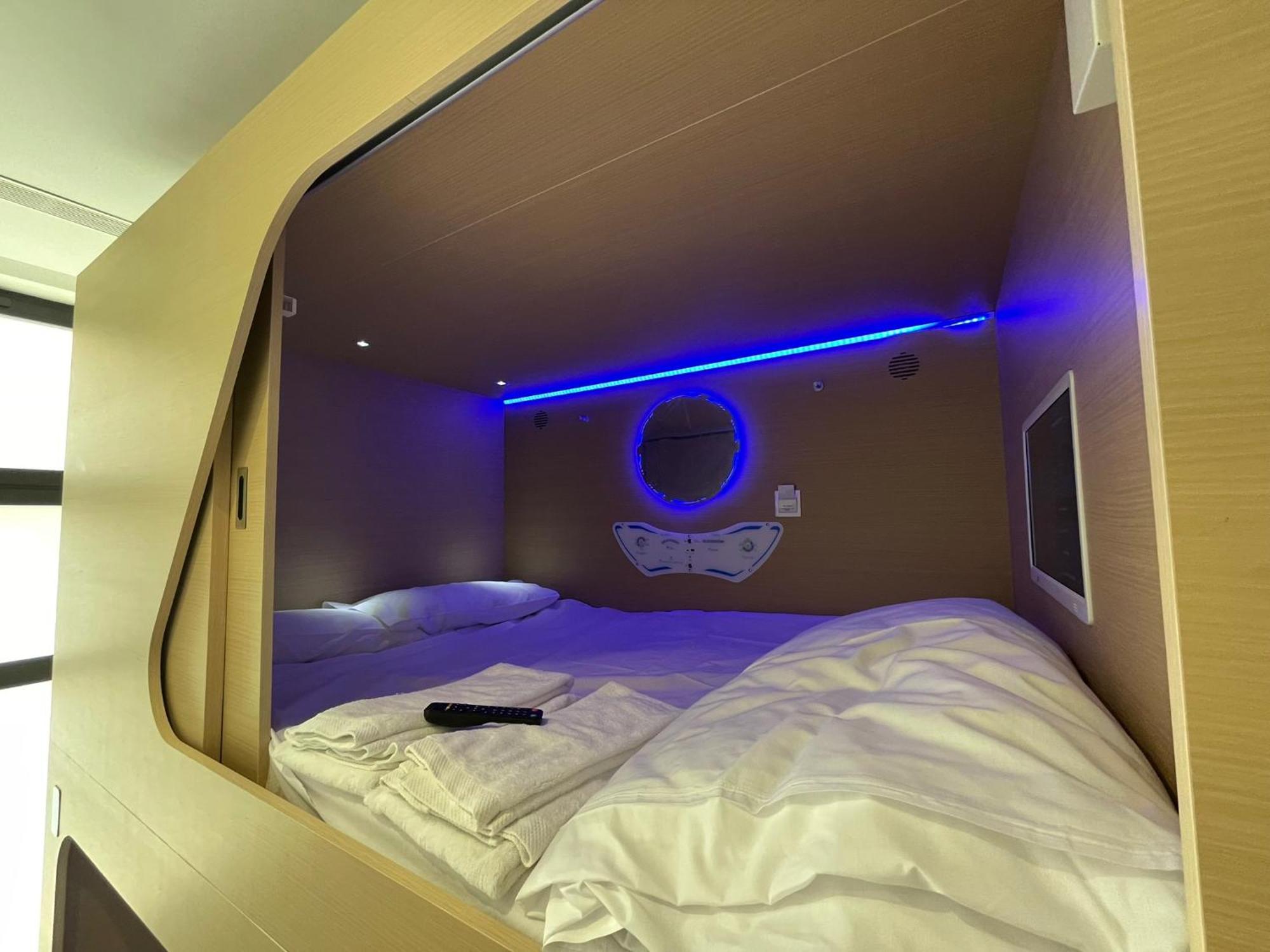 Urban Cube Hostel Sevilla Eksteriør billede
